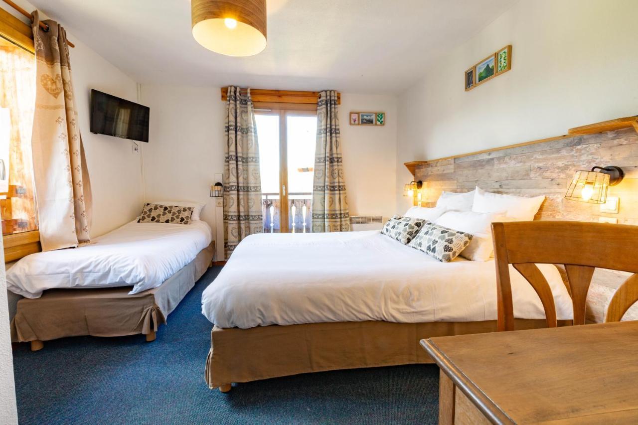 L'Escale Hotel Châtel Екстериор снимка
