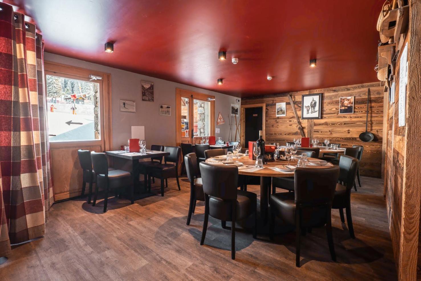 L'Escale Hotel Châtel Екстериор снимка