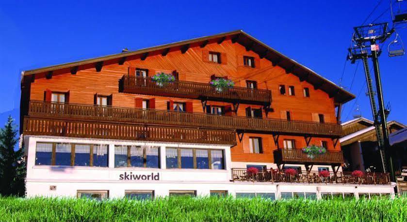 L'Escale Hotel Châtel Екстериор снимка
