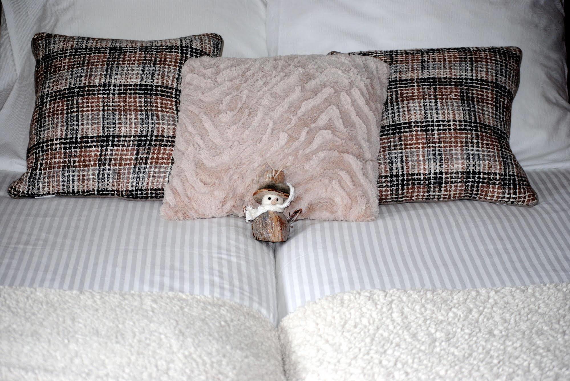 L'Escale Hotel Châtel Екстериор снимка